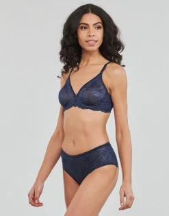 Sous-vêtements Femme Emboitants Triumph AMOURETTE CHARM Marine 6 Sous-vêtements Femme Emboitants Triumph AMOURETTE CHARM Marine -Boxers Homme Soldes 21371987 500 C